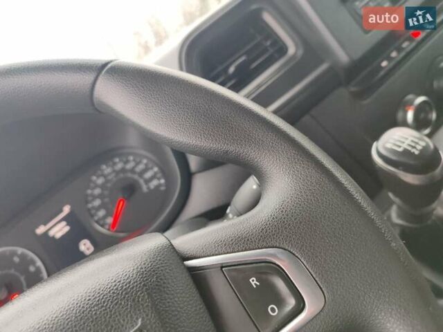 Белый Рено Мастер, объемом двигателя 2.3 л и пробегом 263 тыс. км за 19999 $, фото 33 на Automoto.ua