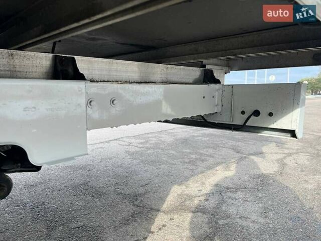 Белый Рено Мастер, объемом двигателя 2.3 л и пробегом 330 тыс. км за 21999 $, фото 34 на Automoto.ua