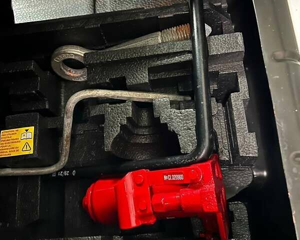 Белый Рено Мастер, объемом двигателя 2.3 л и пробегом 248 тыс. км за 21500 $, фото 84 на Automoto.ua