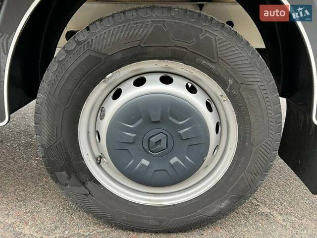 Білий Рено Мастєр, об'ємом двигуна 2.3 л та пробігом 347 тис. км за 20500 $, фото 39 на Automoto.ua