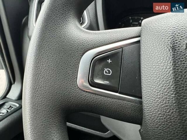 Белый Рено Мастер, объемом двигателя 2.3 л и пробегом 248 тыс. км за 21500 $, фото 61 на Automoto.ua