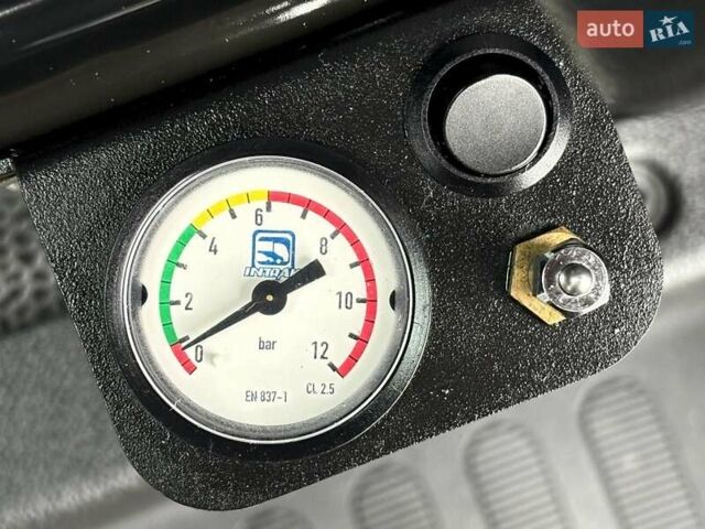 Белый Рено Мастер, объемом двигателя 2.3 л и пробегом 316 тыс. км за 19999 $, фото 35 на Automoto.ua