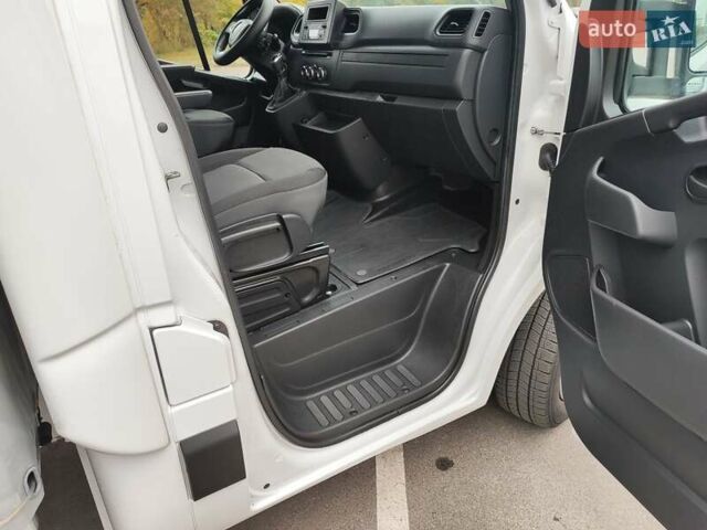 Білий Рено Мастєр, об'ємом двигуна 2.3 л та пробігом 286 тис. км за 19999 $, фото 23 на Automoto.ua