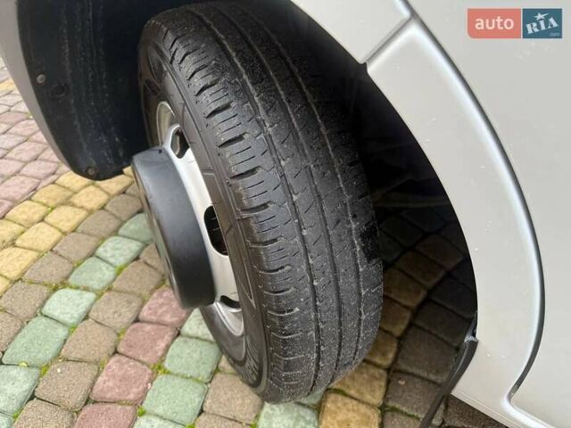 Белый Рено Мастер, объемом двигателя 2.3 л и пробегом 342 тыс. км за 29999 $, фото 65 на Automoto.ua