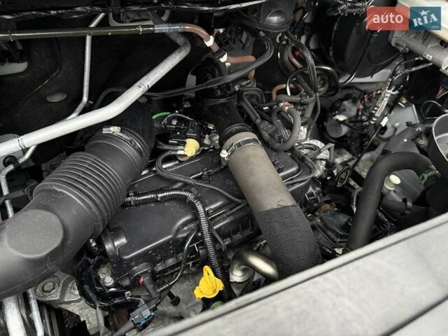 Білий Рено Мастєр, об'ємом двигуна 2.3 л та пробігом 330 тис. км за 19500 $, фото 86 на Automoto.ua