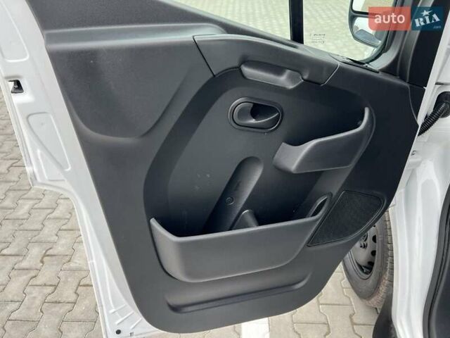 Білий Рено Мастєр, об'ємом двигуна 2.3 л та пробігом 280 тис. км за 19998 $, фото 19 на Automoto.ua