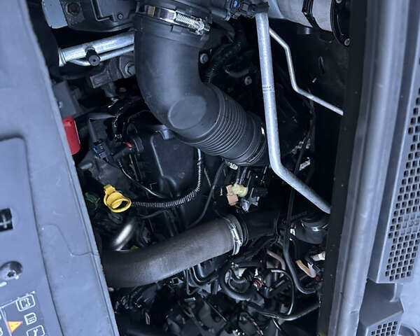 Белый Рено Мастер, объемом двигателя 2.3 л и пробегом 418 тыс. км за 20600 $, фото 9 на Automoto.ua