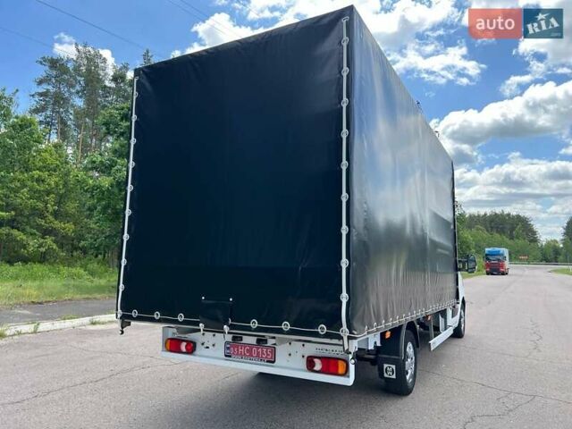 Белый Рено Мастер, объемом двигателя 2.3 л и пробегом 330 тыс. км за 20999 $, фото 120 на Automoto.ua