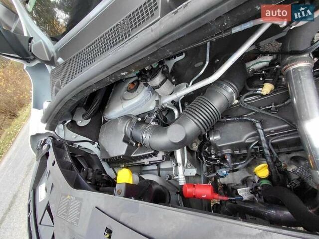 Білий Рено Мастєр, об'ємом двигуна 2.3 л та пробігом 368 тис. км за 18999 $, фото 20 на Automoto.ua