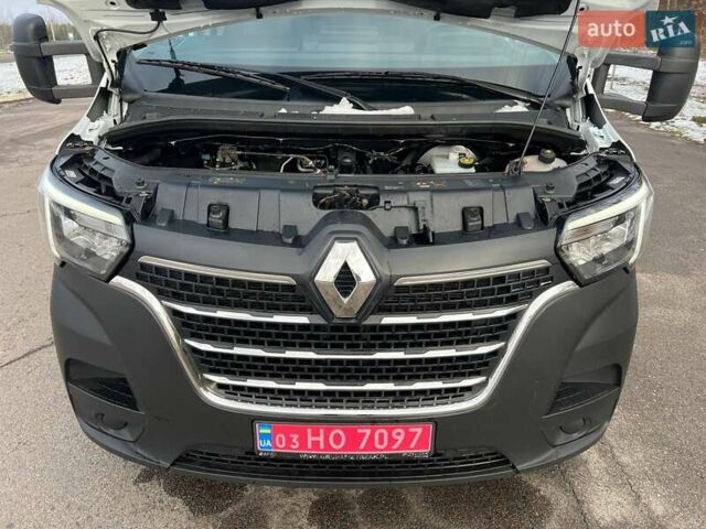 Белый Рено Мастер, объемом двигателя 2.3 л и пробегом 330 тыс. км за 21999 $, фото 82 на Automoto.ua