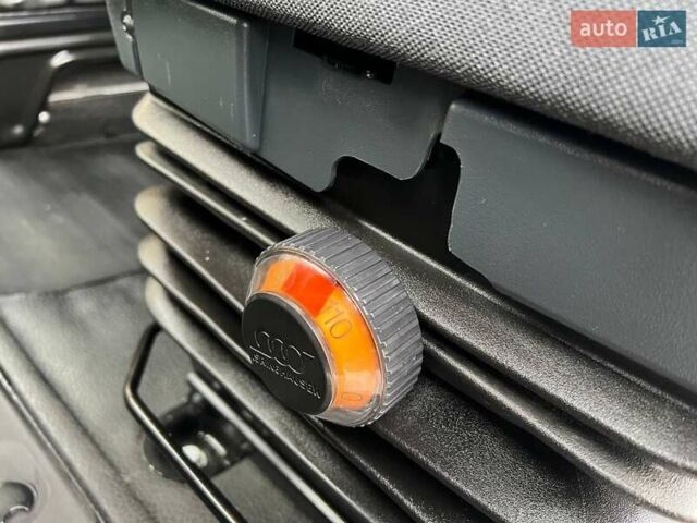 Белый Рено Мастер, объемом двигателя 2.3 л и пробегом 308 тыс. км за 20750 $, фото 72 на Automoto.ua