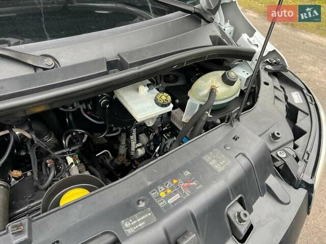 Білий Рено Мастєр, об'ємом двигуна 2.3 л та пробігом 347 тис. км за 20500 $, фото 88 на Automoto.ua