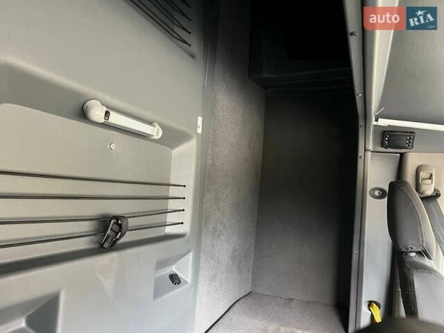 Белый Рено Мастер, объемом двигателя 2.3 л и пробегом 308 тыс. км за 20750 $, фото 84 на Automoto.ua