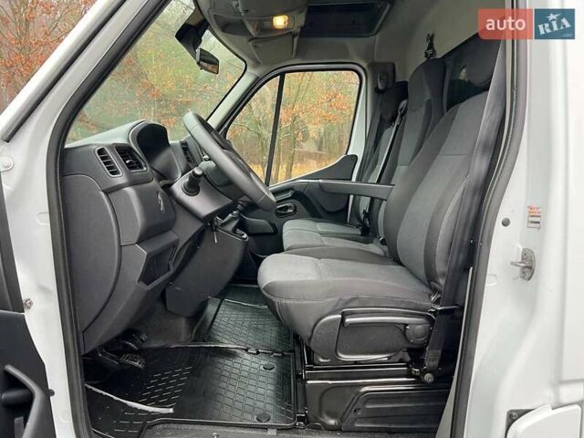 Белый Рено Мастер, объемом двигателя 2.3 л и пробегом 248 тыс. км за 21500 $, фото 47 на Automoto.ua