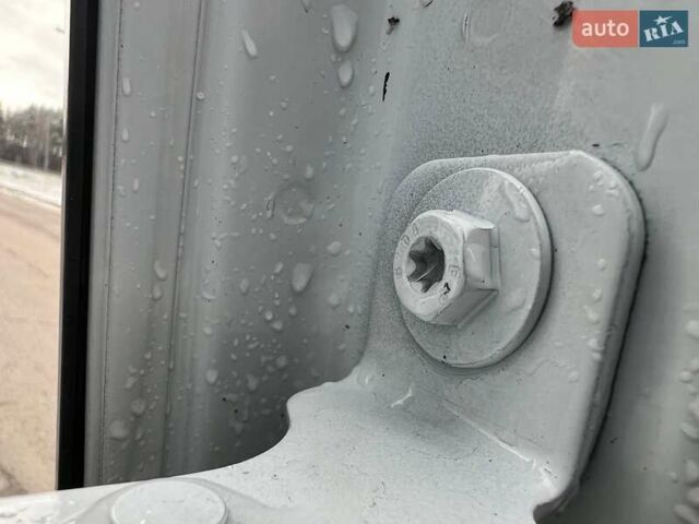 Белый Рено Мастер, объемом двигателя 2.3 л и пробегом 330 тыс. км за 21999 $, фото 93 на Automoto.ua