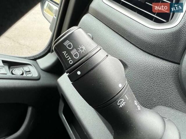 Білий Рено Мастєр, об'ємом двигуна 2.3 л та пробігом 347 тис. км за 20500 $, фото 81 на Automoto.ua