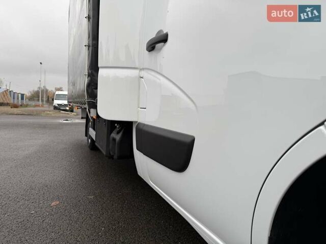 Белый Рено Мастер, объемом двигателя 2.3 л и пробегом 290 тыс. км за 19950 $, фото 14 на Automoto.ua