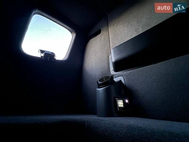 Білий Рено Мастєр, об'ємом двигуна 2.3 л та пробігом 291 тис. км за 21700 $, фото 53 на Automoto.ua