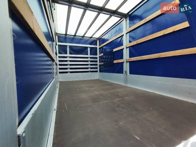 Белый Рено Мастер, объемом двигателя 2.3 л и пробегом 328 тыс. км за 19999 $, фото 4 на Automoto.ua