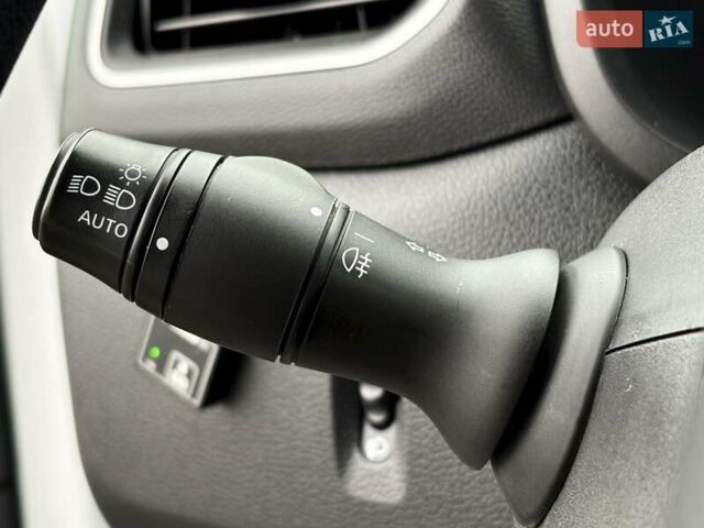 Рено Мастер 2021 в Ковель на Automoto.ua Белый Рено Мастер, объемом двигателя 2.3 л и пробегом 316 тыс. км за 19500 $, фото 39 на Automoto.ua