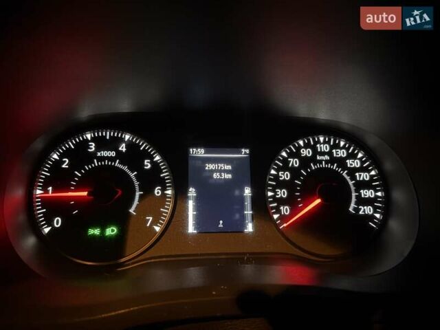 Белый Рено Мастер, объемом двигателя 2.3 л и пробегом 290 тыс. км за 19950 $, фото 68 на Automoto.ua