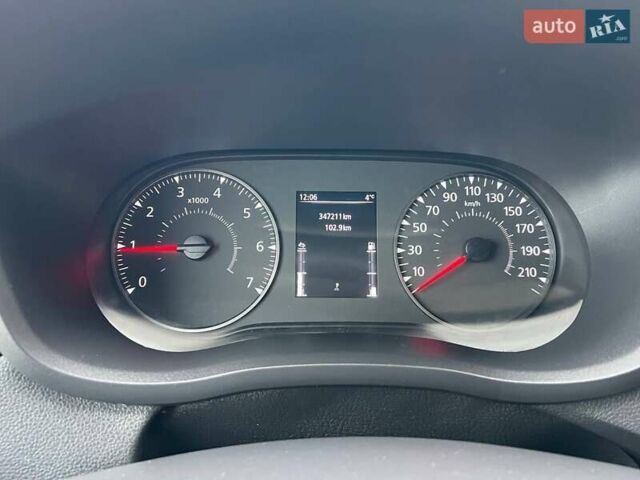 Білий Рено Мастєр, об'ємом двигуна 2.3 л та пробігом 347 тис. км за 20500 $, фото 70 на Automoto.ua