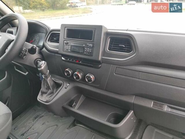 Білий Рено Мастєр, об'ємом двигуна 2.3 л та пробігом 286 тис. км за 19999 $, фото 21 на Automoto.ua