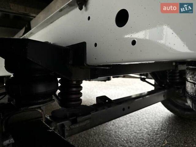 Белый Рено Мастер, объемом двигателя 2.3 л и пробегом 290 тыс. км за 19950 $, фото 33 на Automoto.ua