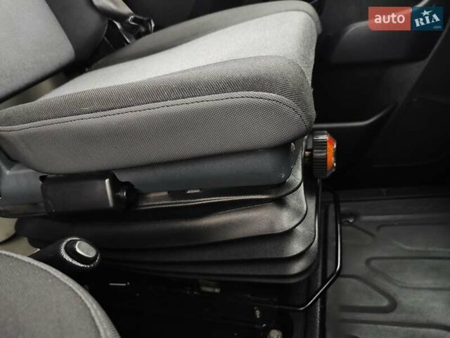 Белый Рено Мастер, объемом двигателя 2.3 л и пробегом 263 тыс. км за 19999 $, фото 49 на Automoto.ua