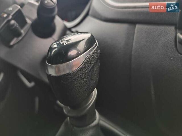 Белый Рено Мастер, объемом двигателя 2.3 л и пробегом 263 тыс. км за 19999 $, фото 51 на Automoto.ua