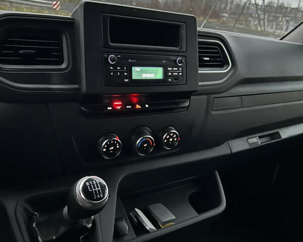 Білий Рено Мастєр, об'ємом двигуна 2.3 л та пробігом 310 тис. км за 19999 $, фото 21 на Automoto.ua