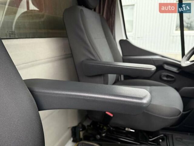 Белый Рено Мастер, объемом двигателя 2.3 л и пробегом 290 тыс. км за 19950 $, фото 59 на Automoto.ua