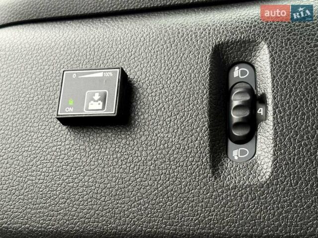 Рено Мастер 2021 в Ковель на Automoto.ua Белый Рено Мастер, объемом двигателя 2.3 л и пробегом 316 тыс. км за 19500 $, фото 40 на Automoto.ua