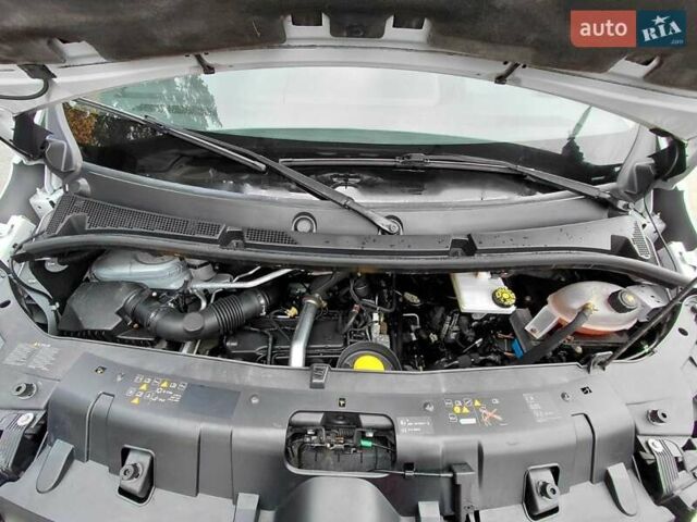 Білий Рено Мастєр, об'ємом двигуна 2.3 л та пробігом 368 тис. км за 18999 $, фото 19 на Automoto.ua