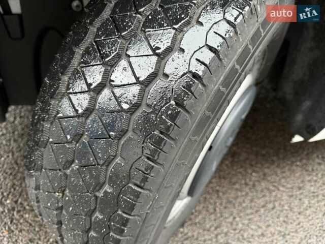 Білий Рено Мастєр, об'ємом двигуна 2.3 л та пробігом 330 тис. км за 19500 $, фото 7 на Automoto.ua