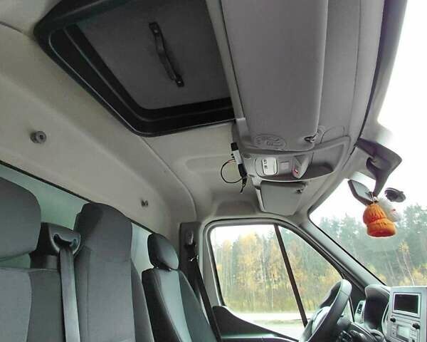 Білий Рено Мастєр, об'ємом двигуна 2.3 л та пробігом 368 тис. км за 18999 $, фото 29 на Automoto.ua