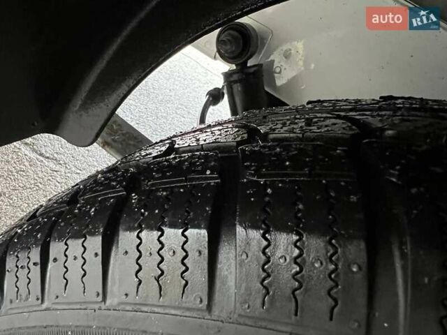 Белый Рено Мастер, объемом двигателя 2.3 л и пробегом 248 тыс. км за 21500 $, фото 36 на Automoto.ua