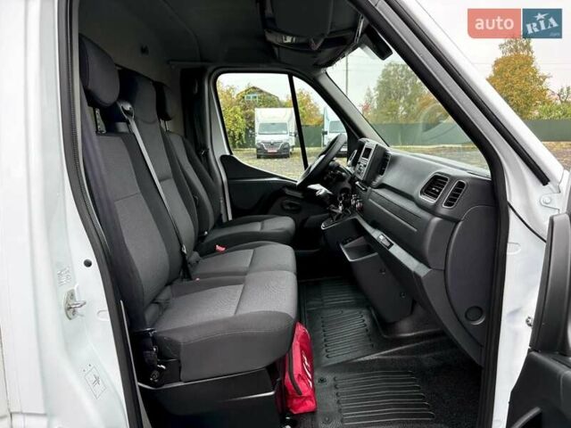 Белый Рено Мастер, объемом двигателя 2.3 л и пробегом 316 тыс. км за 19999 $, фото 13 на Automoto.ua