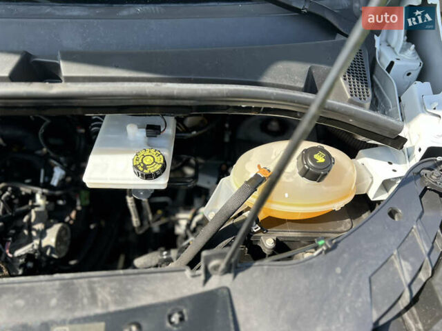 Білий Рено Мастєр, об'ємом двигуна 2.3 л та пробігом 340 тис. км за 20550 $, фото 30 на Automoto.ua