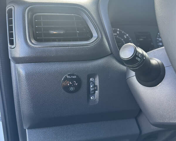 Белый Рено Мастер, объемом двигателя 2.3 л и пробегом 420 тыс. км за 20200 $, фото 21 на Automoto.ua