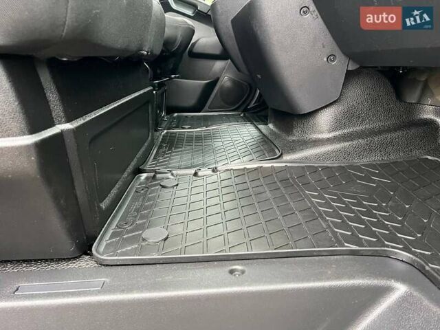 Белый Рено Мастер, объемом двигателя 2.3 л и пробегом 248 тыс. км за 21500 $, фото 72 на Automoto.ua