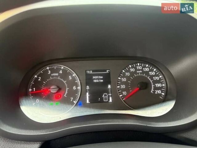 Белый Рено Мастер, объемом двигателя 2.3 л и пробегом 342 тыс. км за 29999 $, фото 46 на Automoto.ua