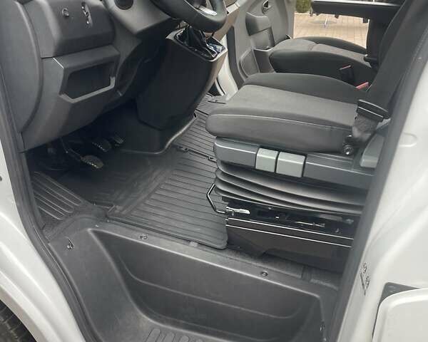 Белый Рено Мастер, объемом двигателя 2.3 л и пробегом 260 тыс. км за 19899 $, фото 13 на Automoto.ua