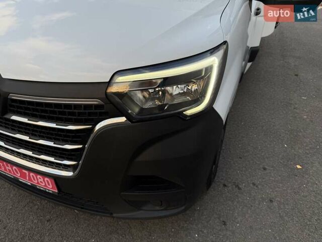 Белый Рено Мастер, объемом двигателя 2.3 л и пробегом 281 тыс. км за 21500 $, фото 39 на Automoto.ua