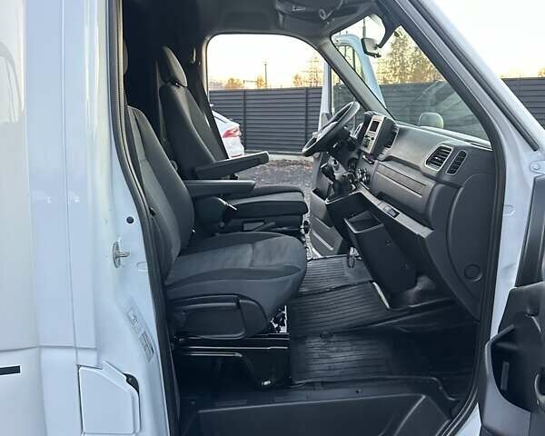 Білий Рено Мастєр, об'ємом двигуна 2.3 л та пробігом 342 тис. км за 20600 $, фото 26 на Automoto.ua