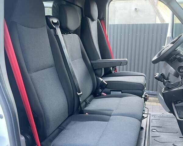 Білий Рено Мастєр, об'ємом двигуна 2.3 л та пробігом 259 тис. км за 20700 $, фото 27 на Automoto.ua