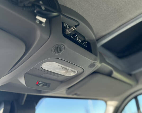 Белый Рено Мастер, объемом двигателя 2.3 л и пробегом 170 тыс. км за 19900 $, фото 29 на Automoto.ua