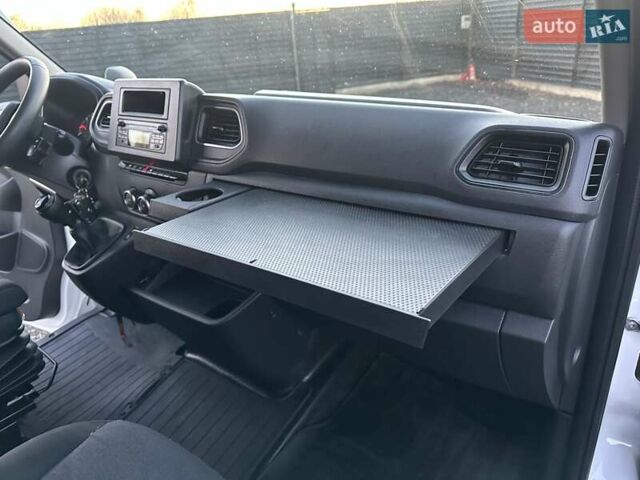 Білий Рено Мастєр, об'ємом двигуна 2.3 л та пробігом 342 тис. км за 20600 $, фото 27 на Automoto.ua