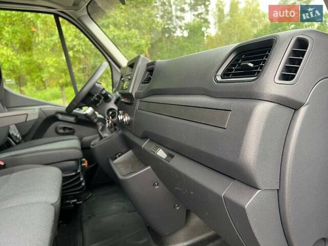 Белый Рено Мастер, объемом двигателя 2.3 л и пробегом 280 тыс. км за 21999 $, фото 88 на Automoto.ua