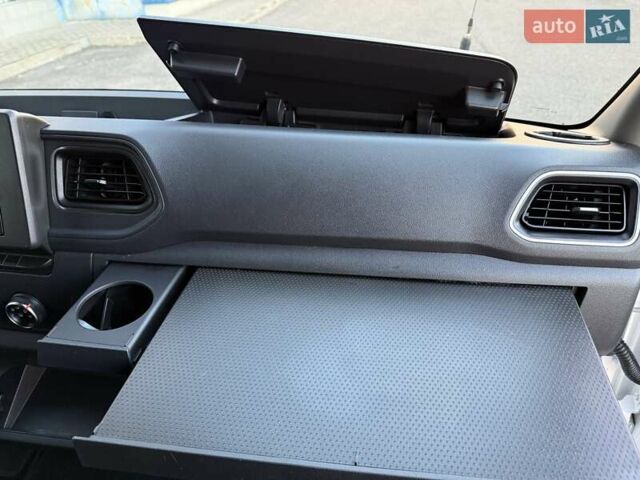 Белый Рено Мастер, объемом двигателя 2.3 л и пробегом 281 тыс. км за 21500 $, фото 71 на Automoto.ua